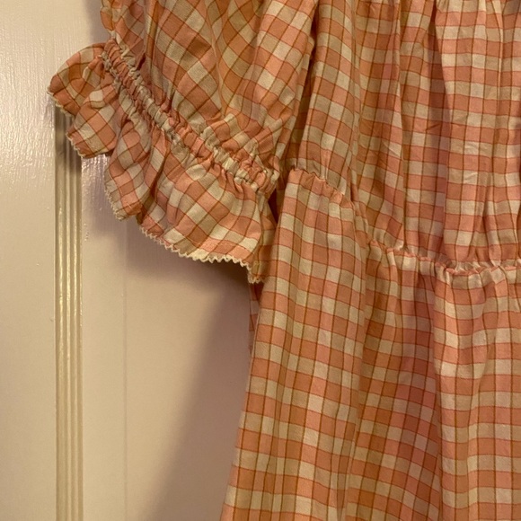 Peach and pale yellow peplum top - Picture 2 of 3